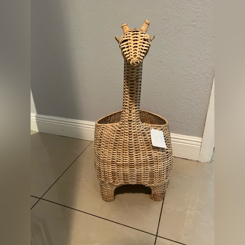 Giraffe Wicker Basket from Pottery Barn Kids!